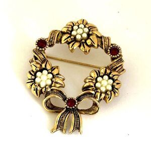 Avon Wreath Brooch Faux Pearl and Ruby colored stones